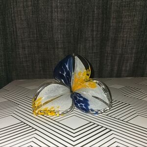Italian Murano Style Art Glass Dark Blue And Yellow With Sparkle On White Flower